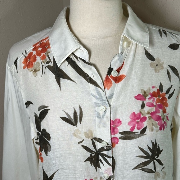 Lot of 2 Worth Button up tops blouses size Medium Floral Cream White Linen Silk - Picture 5 of 16